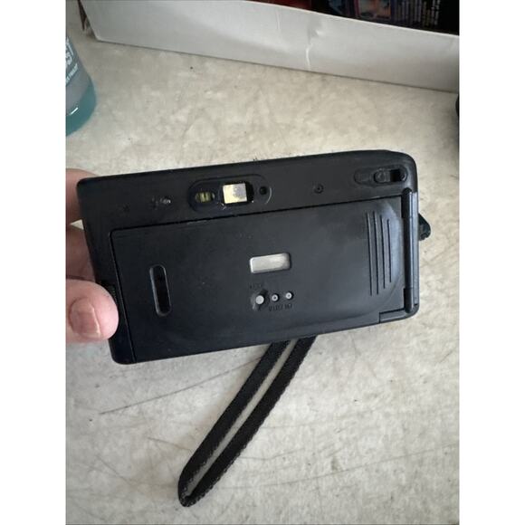 Fuji Discovery 180 Tele Date 35mm-55mm Dual Lens Film Camera - Picture 8 of 9